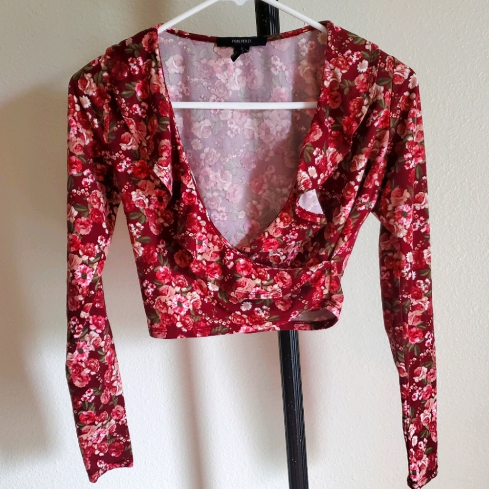 Floral long sleeve crop top